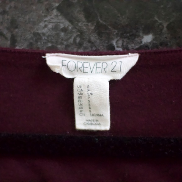 Forever 21 Maroon Long-Sleeve Crop - Picture 2 of 5